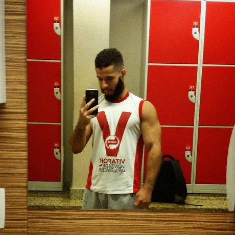 Priniesta étoile érotique image