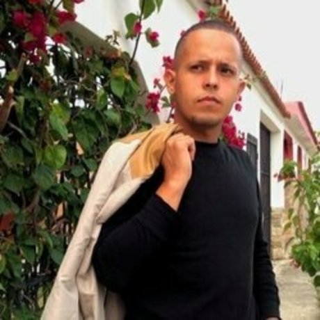 Yassert Marin star du porno en haute qualité image