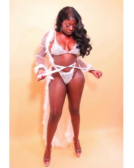 Shaniqu321 belle actrice des photos