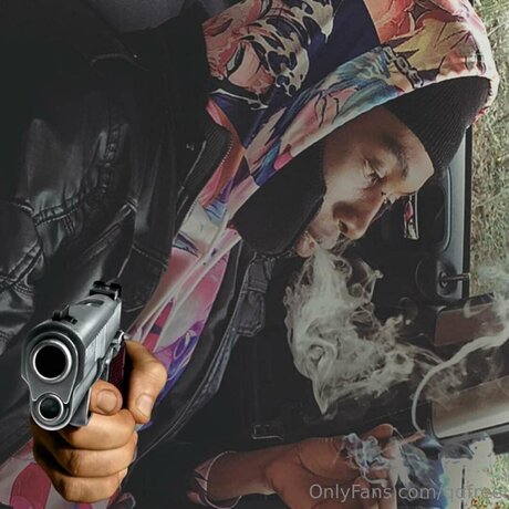 Damien Q_ star du porno de haute qualité image