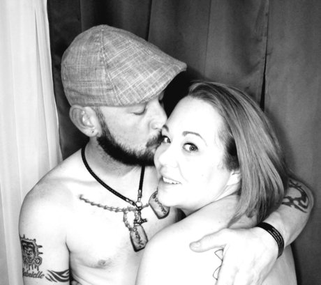 Full Swap Couple Felicity and Drew beau modèle galeries