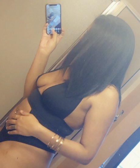 Angel R_ star du porno chaude galerie