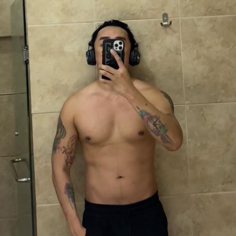 ébène épais onlyfans gratuit sympa galeries