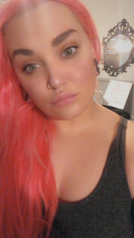 Quinn Victorian nus de stars du porno des photos