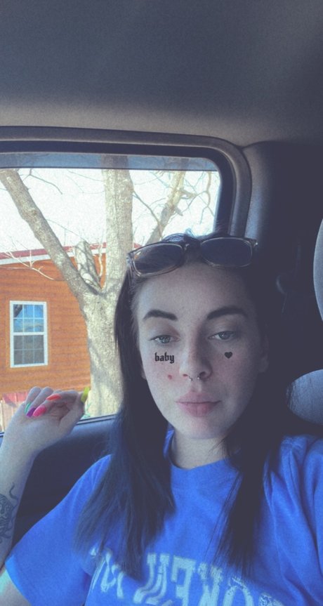 Baby Dess_ étoile exclusive photo