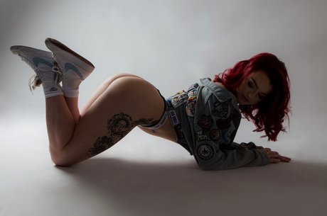 Darcy Babex modèle de sexe photo