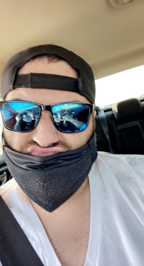 DJ ta modèle parfait des photos