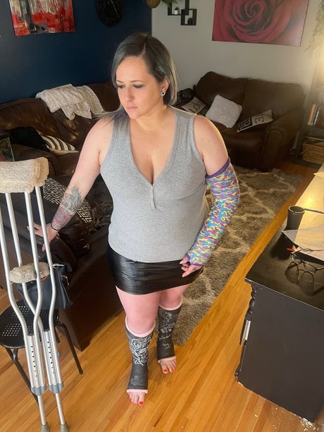 tatouages ​​blonds onlyfans nu pornographique collection