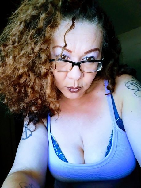 petite ébène onlyfans haut de gamme image