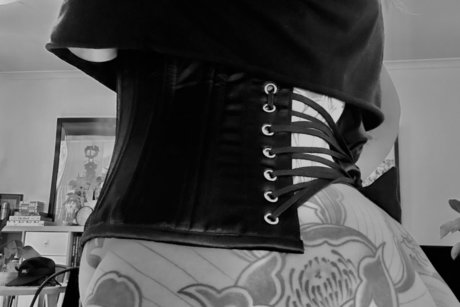 grand-mère onlyfans haut nu galerie