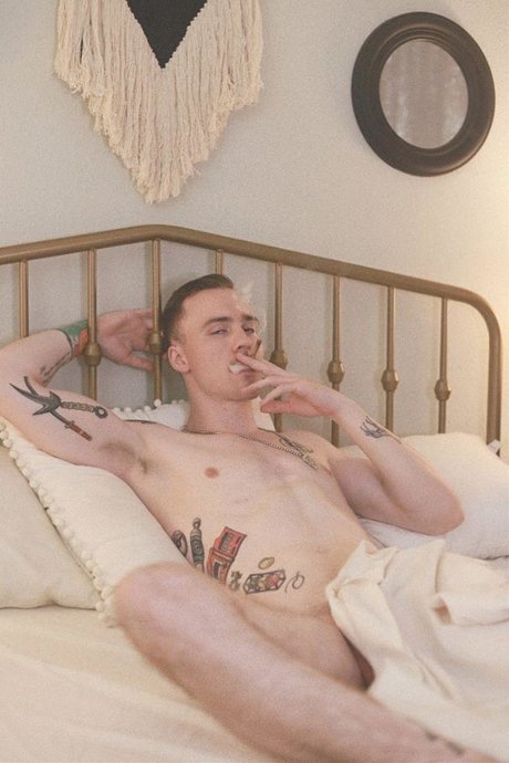 Zacharias Rains sexe star image