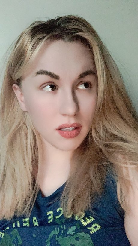 yoga asiatique uniquement pour les fans nue en haute qualité archive