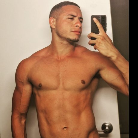 reikxxl star du porno des photos