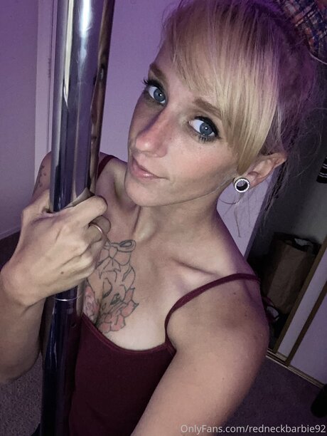 Tara Snyder star exclusive images