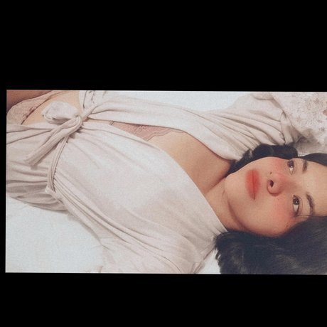 Rebeca Monta o étoile exclusive photo