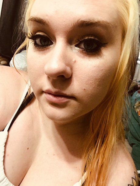 tatouages ​​blonds onlyfans art gratuit collection