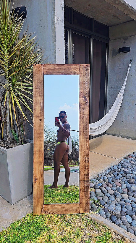 rousse aux gros seins onlyfans belle chaude galerie