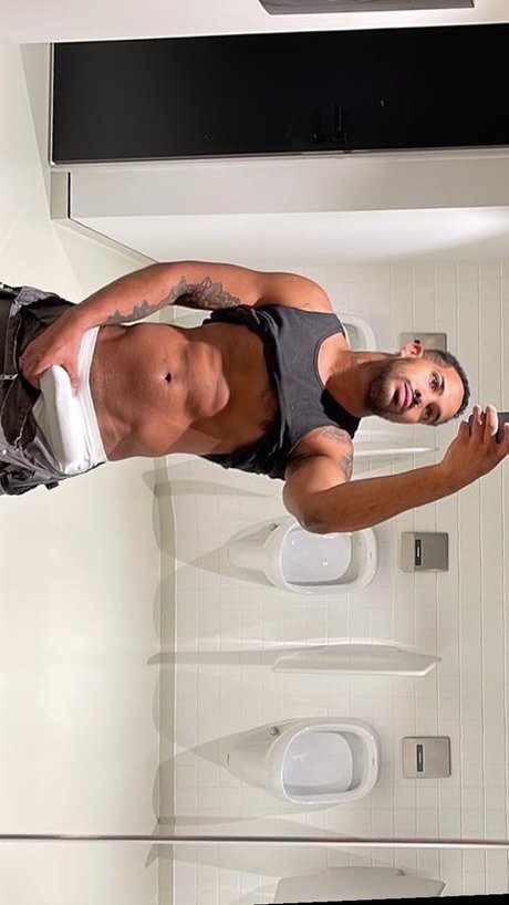 Rivieverson F lix actrice artistique galeries