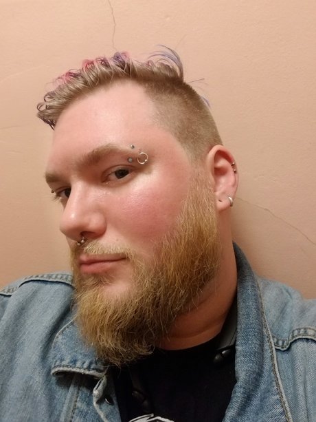 Rusty Manhammer actrice libre galerie