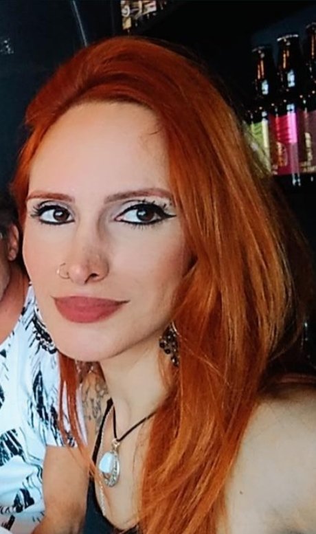 Cherry frescal modèle nu galeries