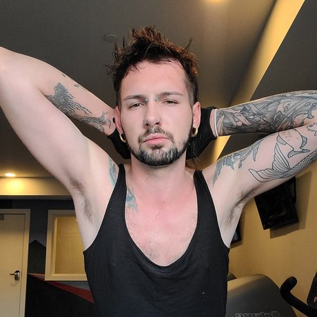 fans de salle de sport uniquement belle chaude img