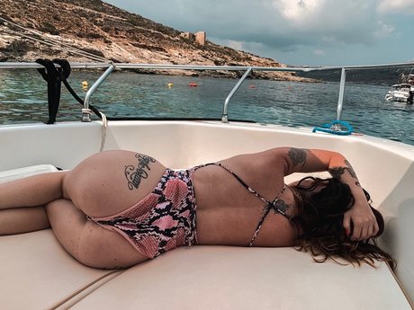 Samara Morgan star érotique image