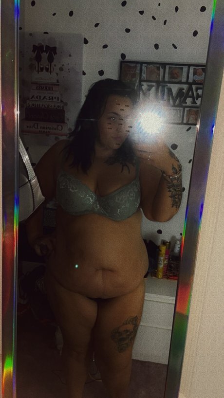 Samantha jane actrice exclusive photo