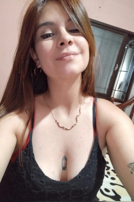 _Mar a 10 Vcall Sexting étoile sexy image