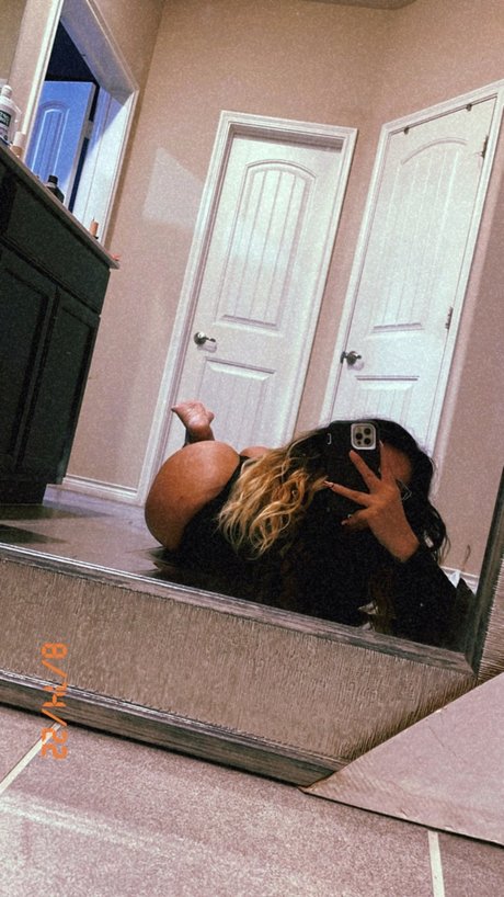 SalviDoll étoile exclusive des photos