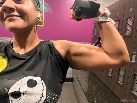 FREE LESBIAN D MME SQ RTER_ modèle gratuit images