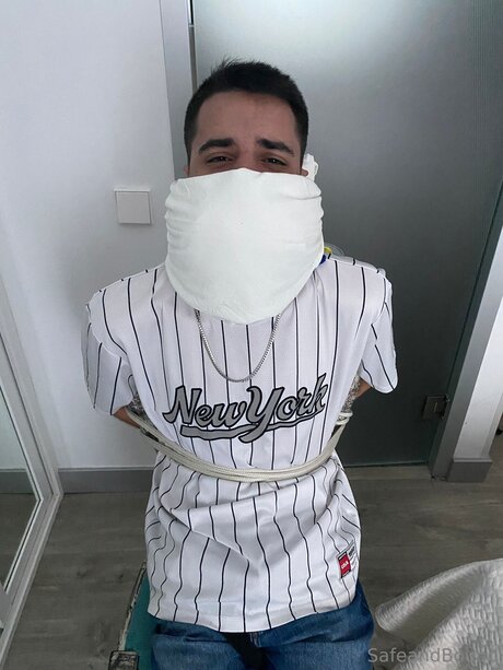 fans de gloryhole uniquement beau nu des photos