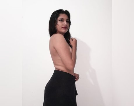 Enyi Saavedra star du porno sexy galerie