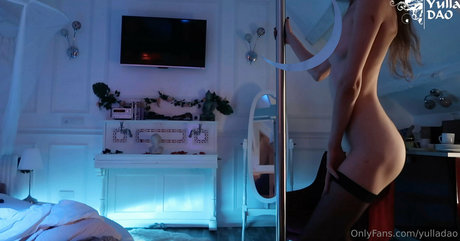 entraînement en salle de sport uniquement pour les fans nu libre image