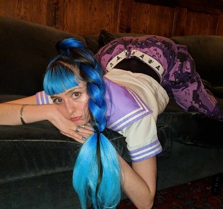 Ashnikko top star galerie