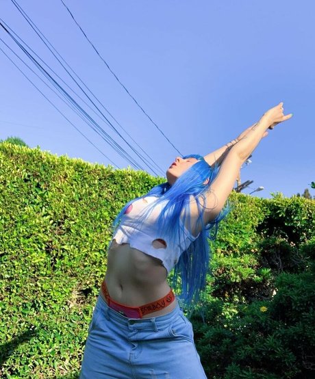 Ashnikko modèle joli images