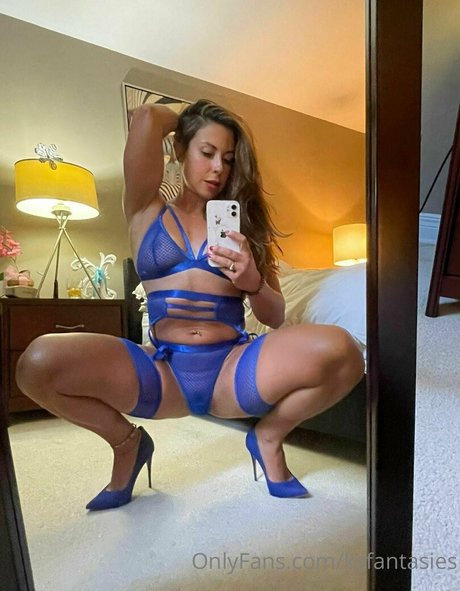 KSFantasies étoile chaude photos