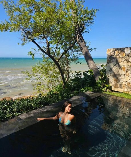 Maisa Silva modèle gratuit photo