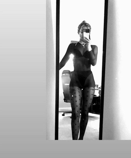 axalrnaed joli modèle images