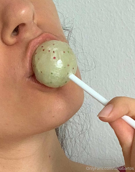 Lenabartos star du porno parfaite image