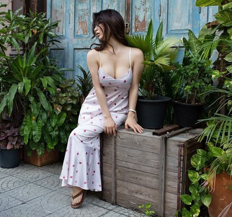 mariée onlyfans assez nue image