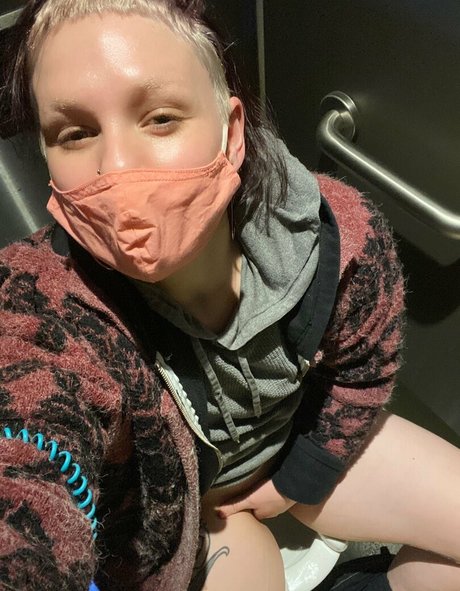 eeemmmthegoddess modèle parfait archive