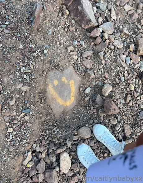 caitlynbabyxx modèle hd photo