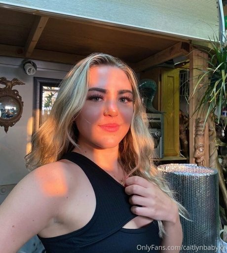 caitlynbabyxx actrice érotique galerie