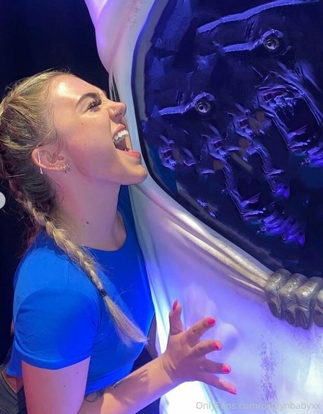 caitlynbabyxx star du porno érotique img