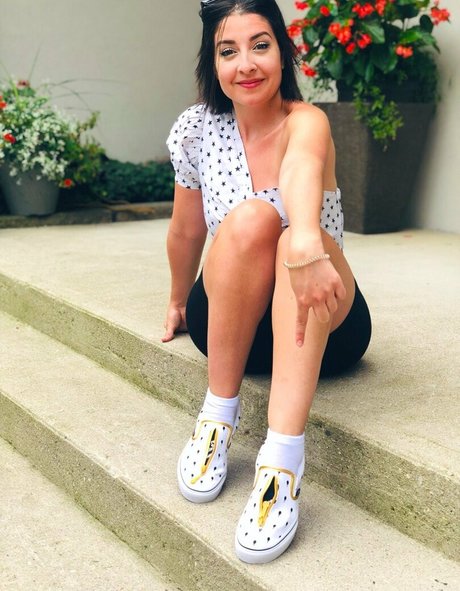 Rebecca Ford modèle hd galerie