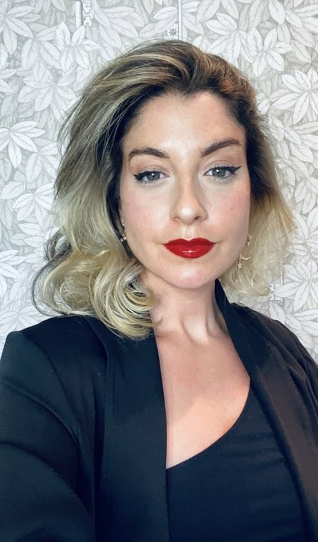 Rebecca Ford star du porno chaude des photos