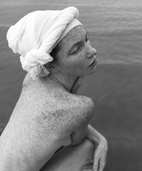 Oksana Butovskaya actrice pornographique galeries