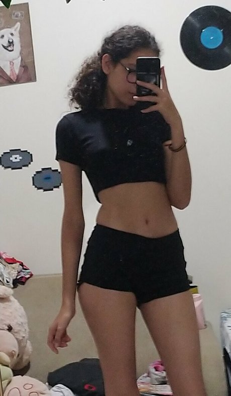 Thesuusu actrice nue image