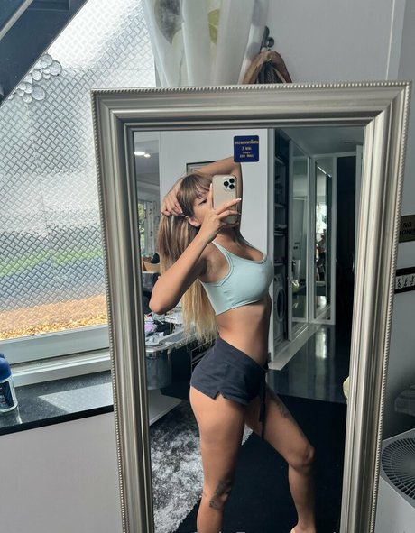 ploybkk étoile de l'art photos