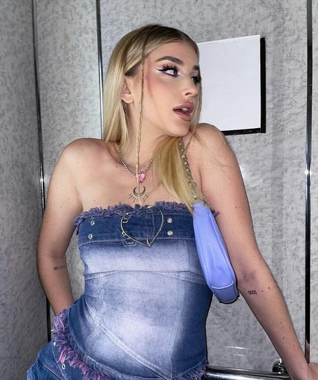 Samantha OT modèle exclusif photos